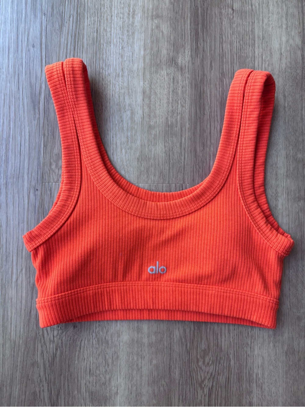 ALO yoga wellness bra Tangerine/Orange Size XS